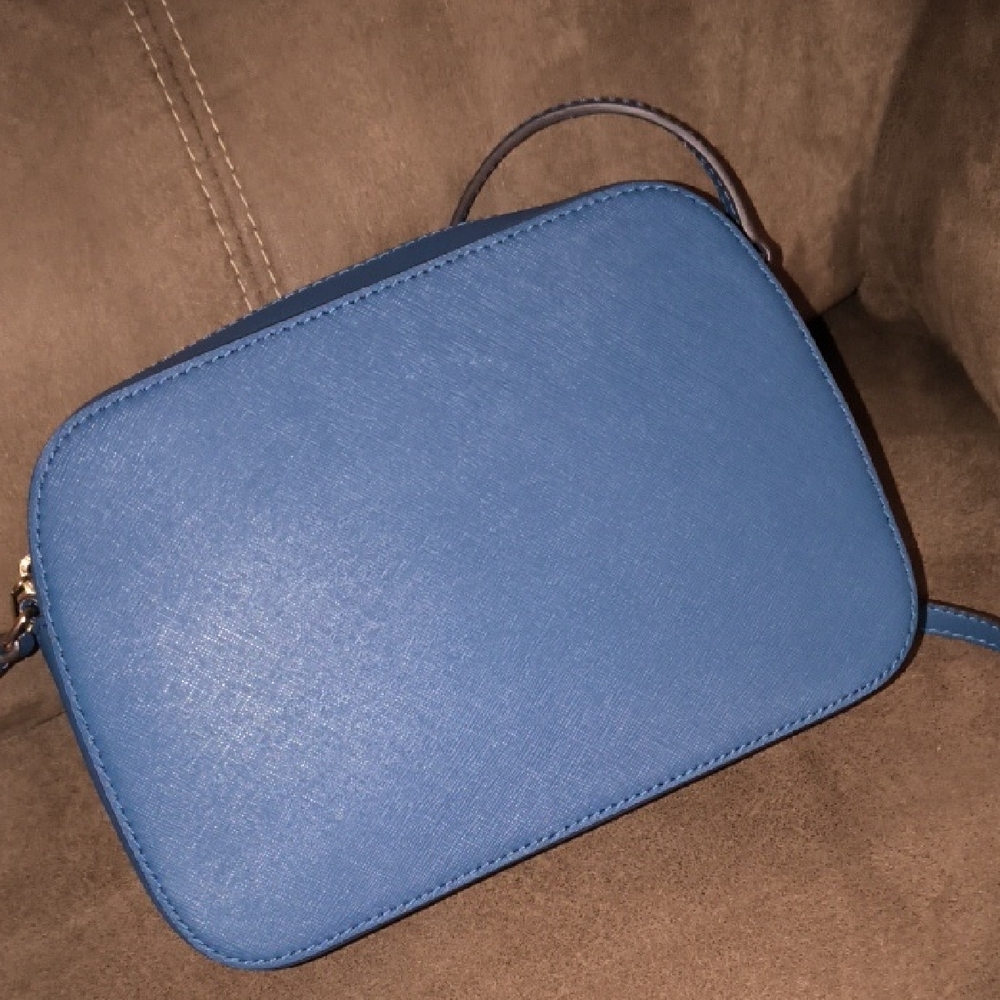 Michael Kors Elegant Blue Crossbody Bag - Picture 8 of 9